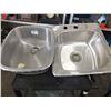 Image 1 : 2 Stainless Steel Sinks