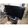 Image 2 : LG 55" Smart TV w/ Remote