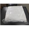 Image 1 : 12 White Face Cloths