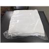 Image 1 : 12 White Face Cloths