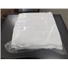Image 1 : 12 White Face Cloths