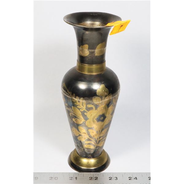 8" TALL DECORATIVE VASE