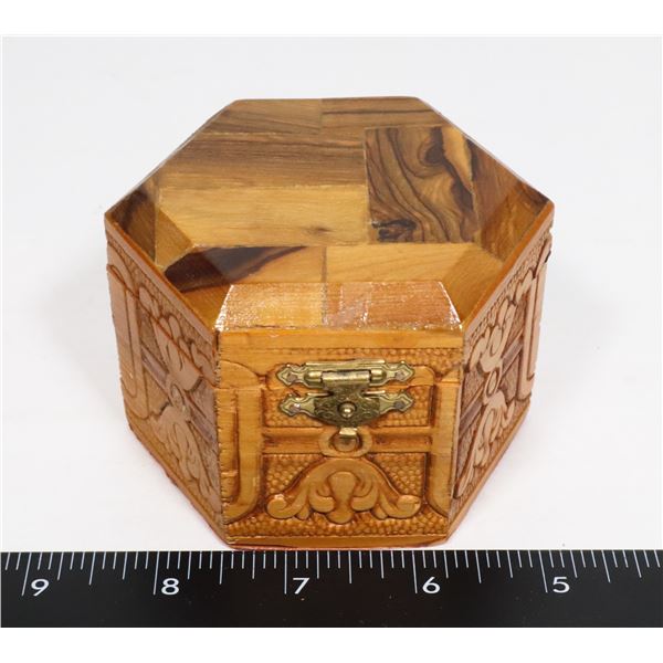 HAND CARVED WOODEN BOX - NOT SIGNED