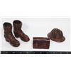 Image 1 : CERAMIC WORKBOOTS, HARDHAT, LUNCHBOX