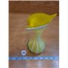 Image 3 : Yellow Glass Jack-in-the-Pulpit/Tulip Vase