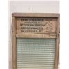 Image 4 : Glass washboard - western broom - the Fraser