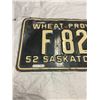 Image 2 : 1952 Saskatchewan License plate - 3 digit farm