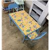 Image 1 : Children's folding table and chairs