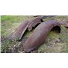Image 4 : 30's car fenders - matches lot 416 *Item located off-site*