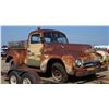 Image 1 : 1952 international L-110 1/2 ton short box - complete, measures same wheel base as crown Victoria *I