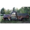 Image 5 : 1952 international L-110 1/2 ton short box - complete, measures same wheel base as crown Victoria *I