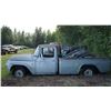 Image 14 : 1965 international 1100 with tailgate *Item located off-site* Forklift available for fee