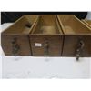 Image 3 : 6 antique sewing machine drawers with assorted sewing items