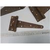 Image 3 : 4 large antique hinges