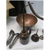 Image 3 : 4 antique oil cans and misc. "copper" items