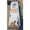 Image 10 : Bennett Electric Gas Pump - Model 846-B very good condition for age.