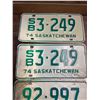 Image 4 : 8 Saskatchewan license plates - Pair of 1974 School bus, pair of 1974s, 4-1976 licence farm plates