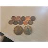 Image 1 : 2 tokens + various pennies