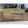 Image 3 : 1:100 scale Ace Legend P-47 Thunderbolt toy plane in box