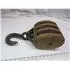 Image 3 : large wooden block pulley