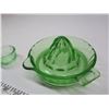 Image 3 : 2 pieces of uranium glass
