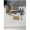 Image 1 : Box of knick knacks