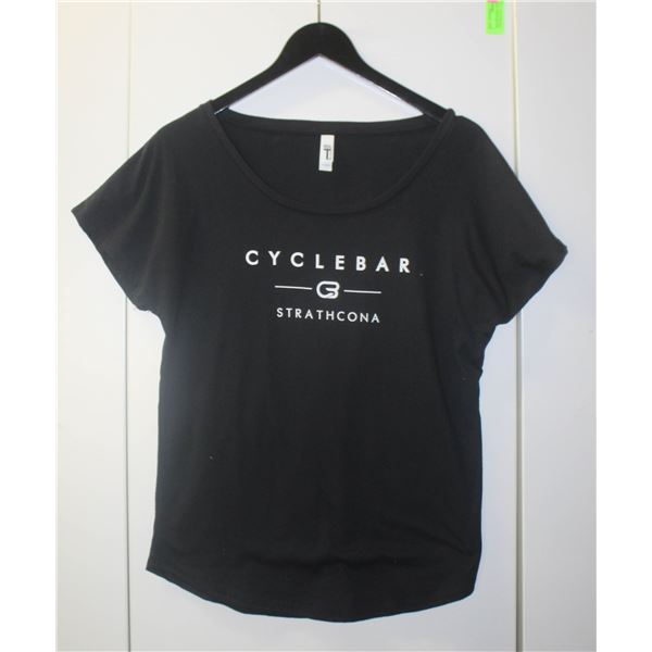 BAILIFF SEIZED: CYCLE BAR WOMENS TEE SZ MEDIUM