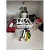 Image 1 : Kitchen Starter Lot