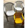 Image 2 : Plastic Outdoor Chairs