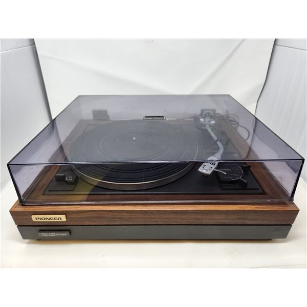 Vintage Pioneer Fully Auto Turnable