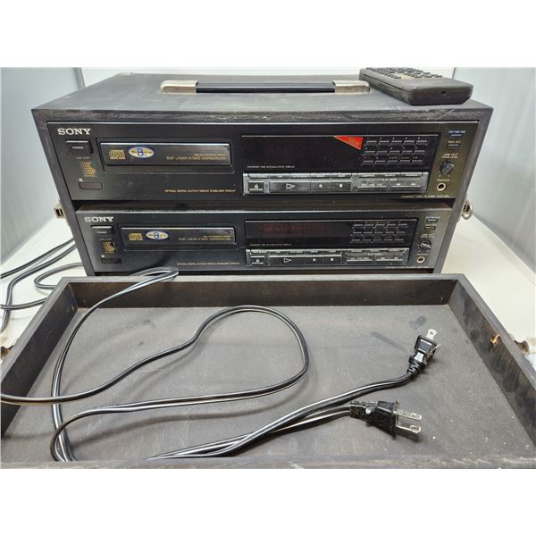 2 Sony CD Players