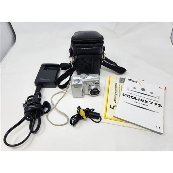 Nikon Coolpix 775 Digital Camera