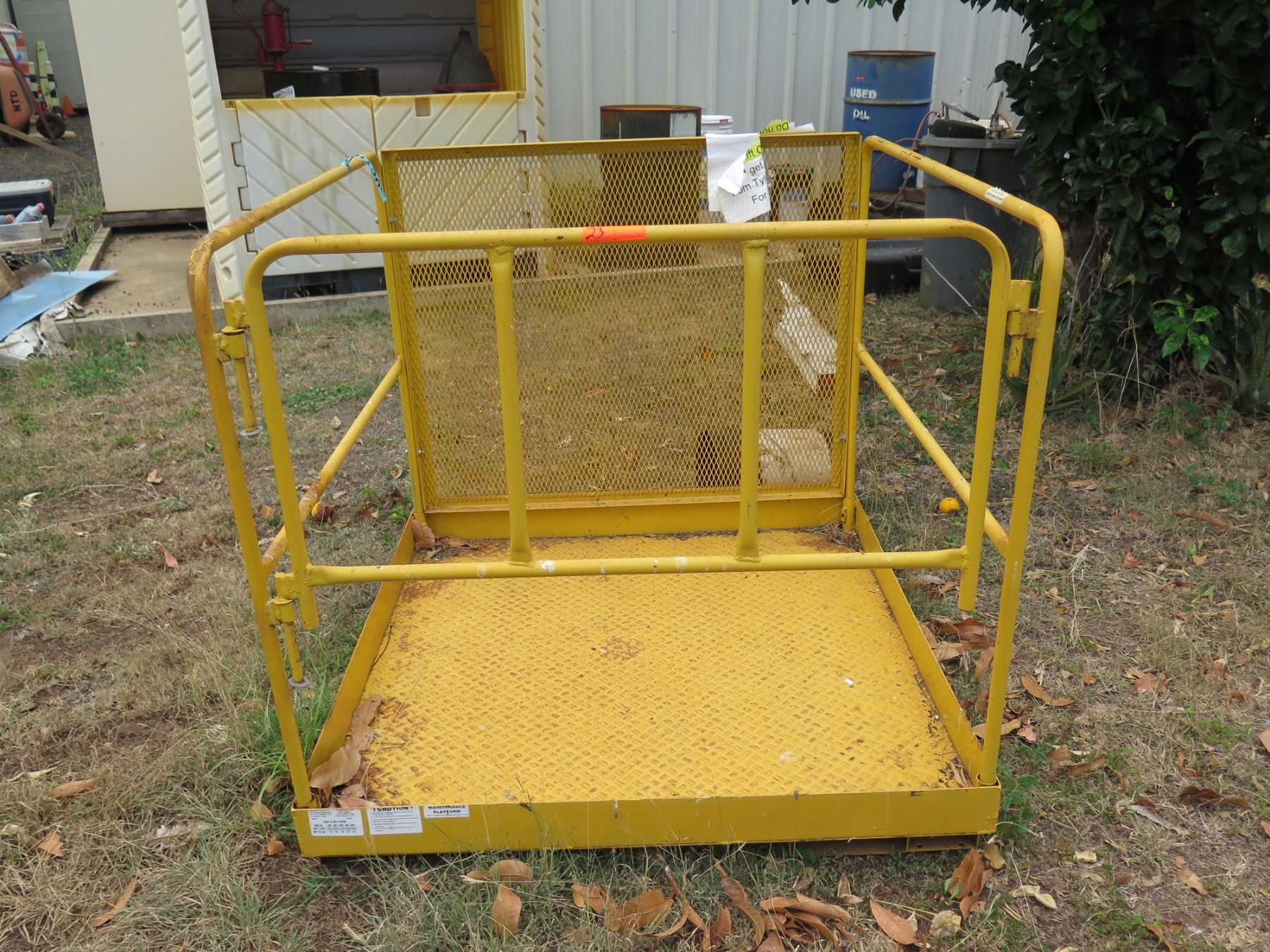 Rusty Maintenance Platform Maintenance Platform - Oahu Auctions