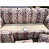 Image 9 : COCHRAN FLORAL SOFA (MATCHES ITEM 10)