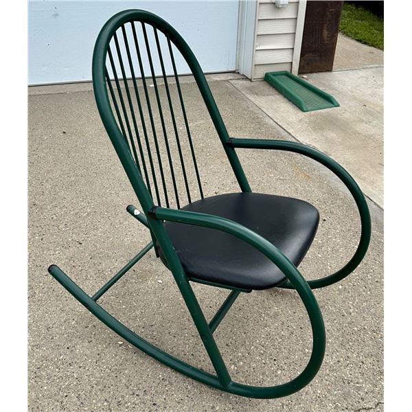 METAL ROUNDED BACK ROCKER