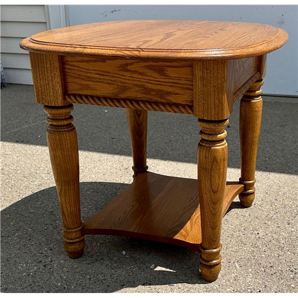 ROUND OAK END TABLE