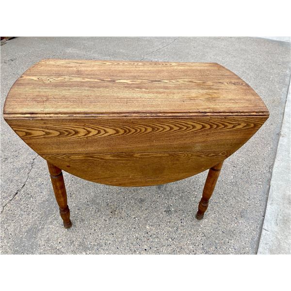 OAK DROP LEAF TABLE