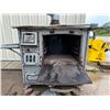 Image 7 : ANTIQUE WOOD STOVE - IN GREAT CONDITION