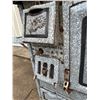 Image 9 : ANTIQUE WOOD STOVE - IN GREAT CONDITION