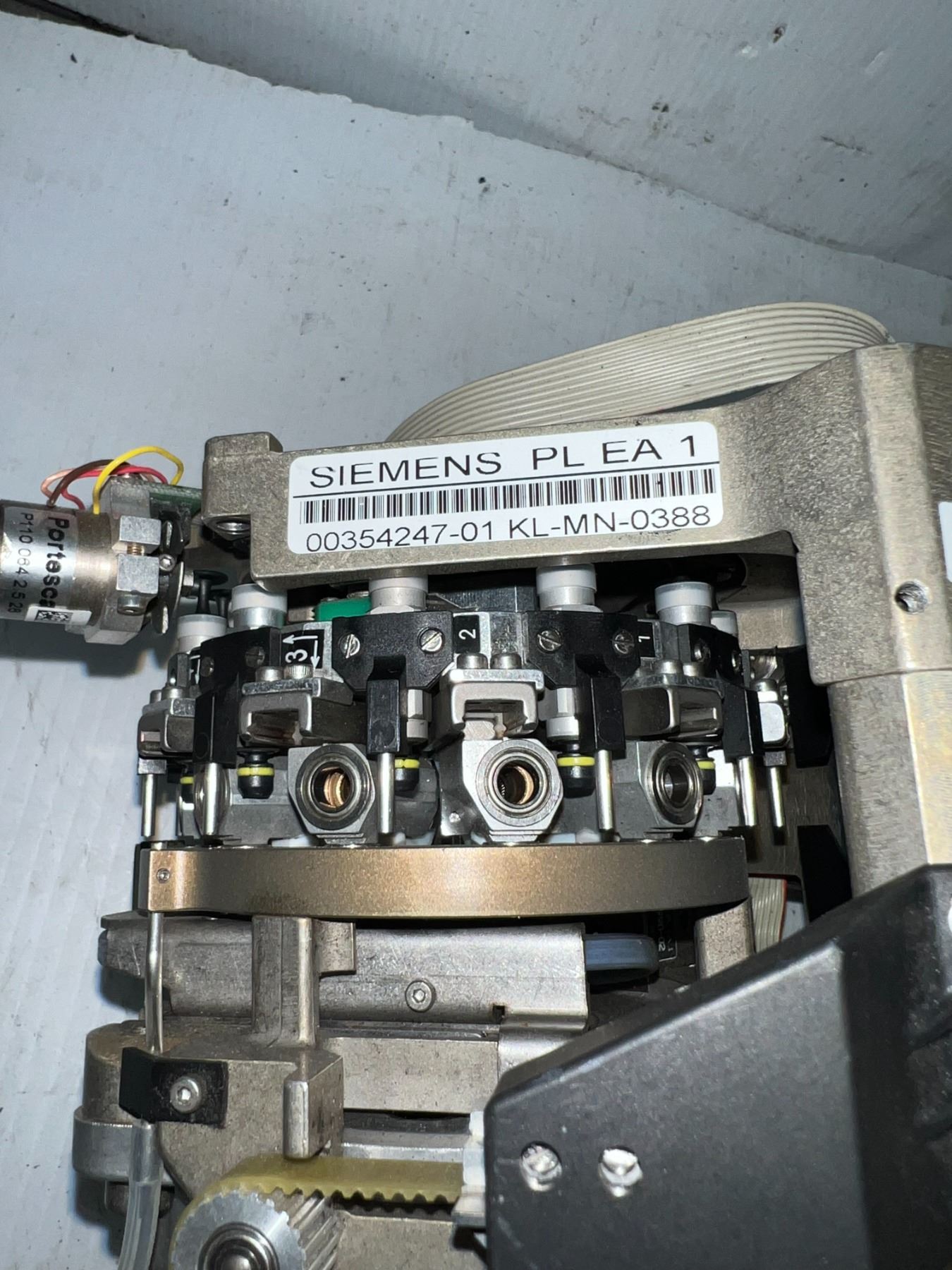SIEMENS SINAMICS G120/G120C Plug Connectors FSA 6SL3200-0ST05-0AA0 – We Sell Stocks SIEMENS SINAMICS G120/G120C Plug Connectors FSA 6SL3200-0ST05-0AA0 – We Sell Stocks