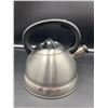 Image 1 : Stainless Steel Stovetop Kettle