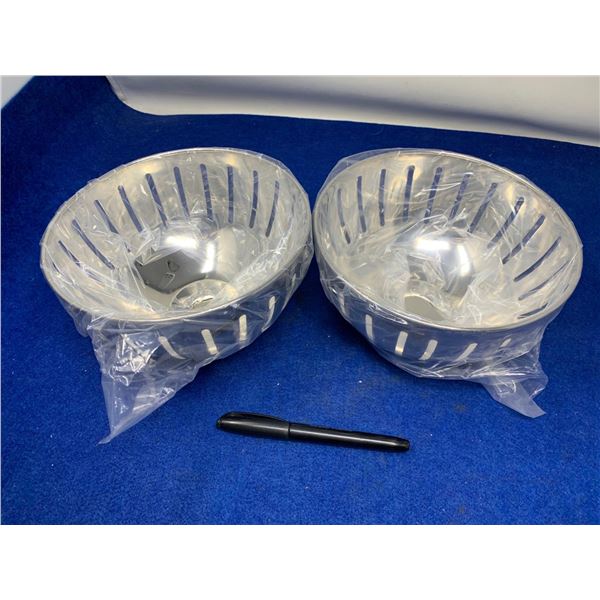 Lot of 2 Metal Bread Basket/Bowls