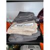 Image 1 : Lot of 6 Towels