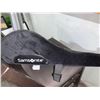 Image 2 : Samsonite Lumbar Support Pillow
