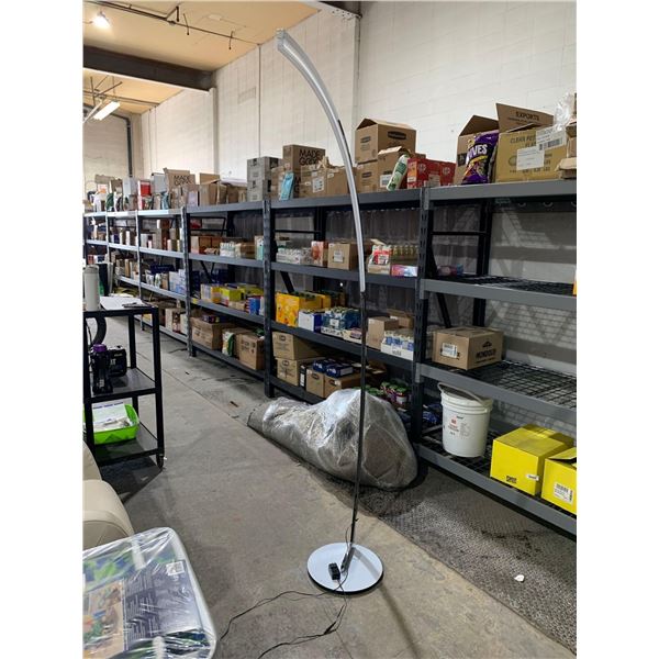 Arc LED Floor Lamp Stepless Dimming w/ Remote Control