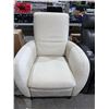 Image 1 : Natuzzi Modern Top Grain Leather Pushback Recliner