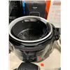 Image 3 : Ninja Pressure Cooker System with Air Fryer Attachment Lid