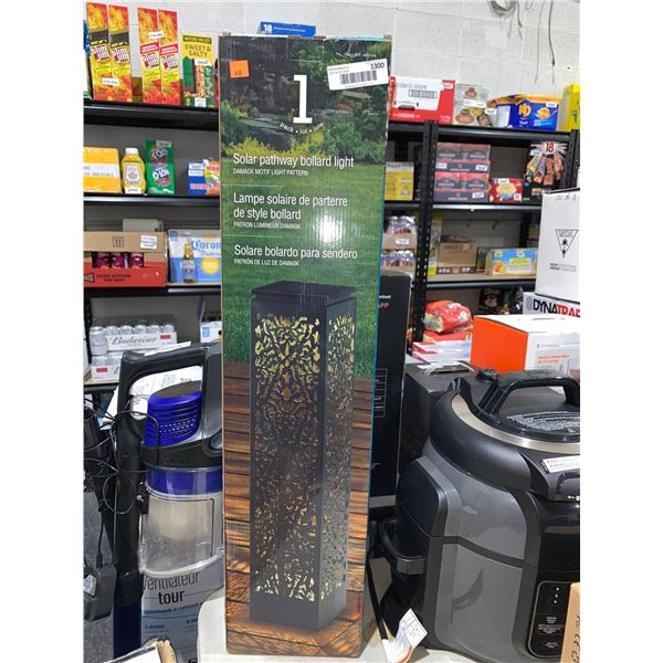 Solar Pathway Bollard Light Damask Motif Light Pattern - 1 Pc