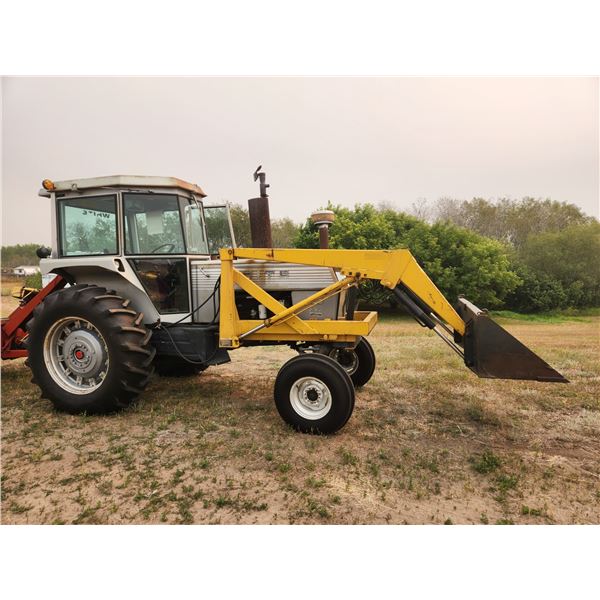 1979 White 2-85 Field Boss Tractor with Loader