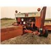 Image 5 : International 210 Self Propelled Swather
